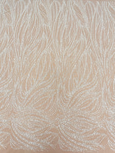 Dantela Ivory cu Model Geometric, cu Perle, Margele si Paiete