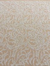 Dantela Couture Ivory geometriai mintával, gyöngyökkel és flitterekkel