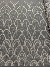 Dantela Couture Argintie cu Tulle Antracit cu Model Geometric, cu Perle, Margele Si Paiete