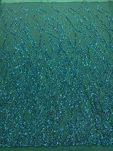 Dantela Couture Smaragdzöld gyöngyökkel és flitterekkel