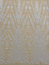 Dantela Couture Ivory cu Model Simetric, cu Margele si Paiete