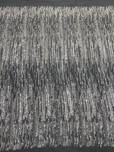 Dantela Couture Argintie pe Tulle Gri Antracit cu Model Liniar, cu Margele si Paiete