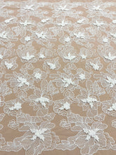 Dantela Couture 3D cu Flori Ivory, cu Margele si Paiete