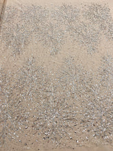 Dantela Couture Argintie cu Model Floral, cu Margele si Paiete