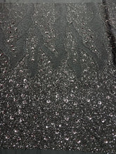 Csipke Couture Antracit Szürke Geometrikus Mintával és Virágokkal, Gyöngyökkel és Flitterekkel