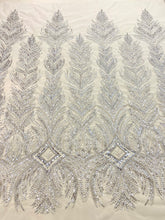 Dantela Couture Argintie cu Model Geometric, cu Perle, Margele si Paiete