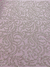 Dantela Couture Argintie cu Tulle Roz Deschis, cu Margele si Paiete