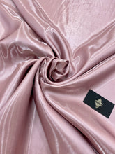 Porcelánrózsaszín folyékony fixáló satin