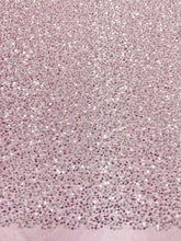 Dantela Couture Argintie pe Tulle Roz cu Model General, cu Margele si Paiete