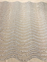 Dantela Argintie cu Tulle Nude cu Model Liniar, cu Margele si Paiete