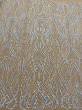 Dantela Couture Argintie pe Tulle Nude cu Perle, Margele si Paiete