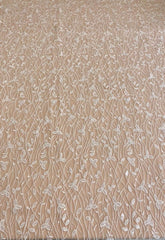 Couture csipke levelekkel, gyöngyökkel és flitterekkel