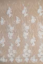 Dantela cu Model Floral, cu Flori 3D, Perle Sidefate si Paiete