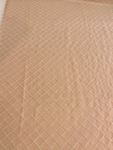 Dantela cu Model Geometric, cu Perle si Paiete