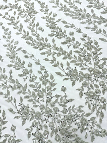 Dantela Couture Argintie pe Tulle Ivory cu Model Floral, Perle, Margele si Paiete