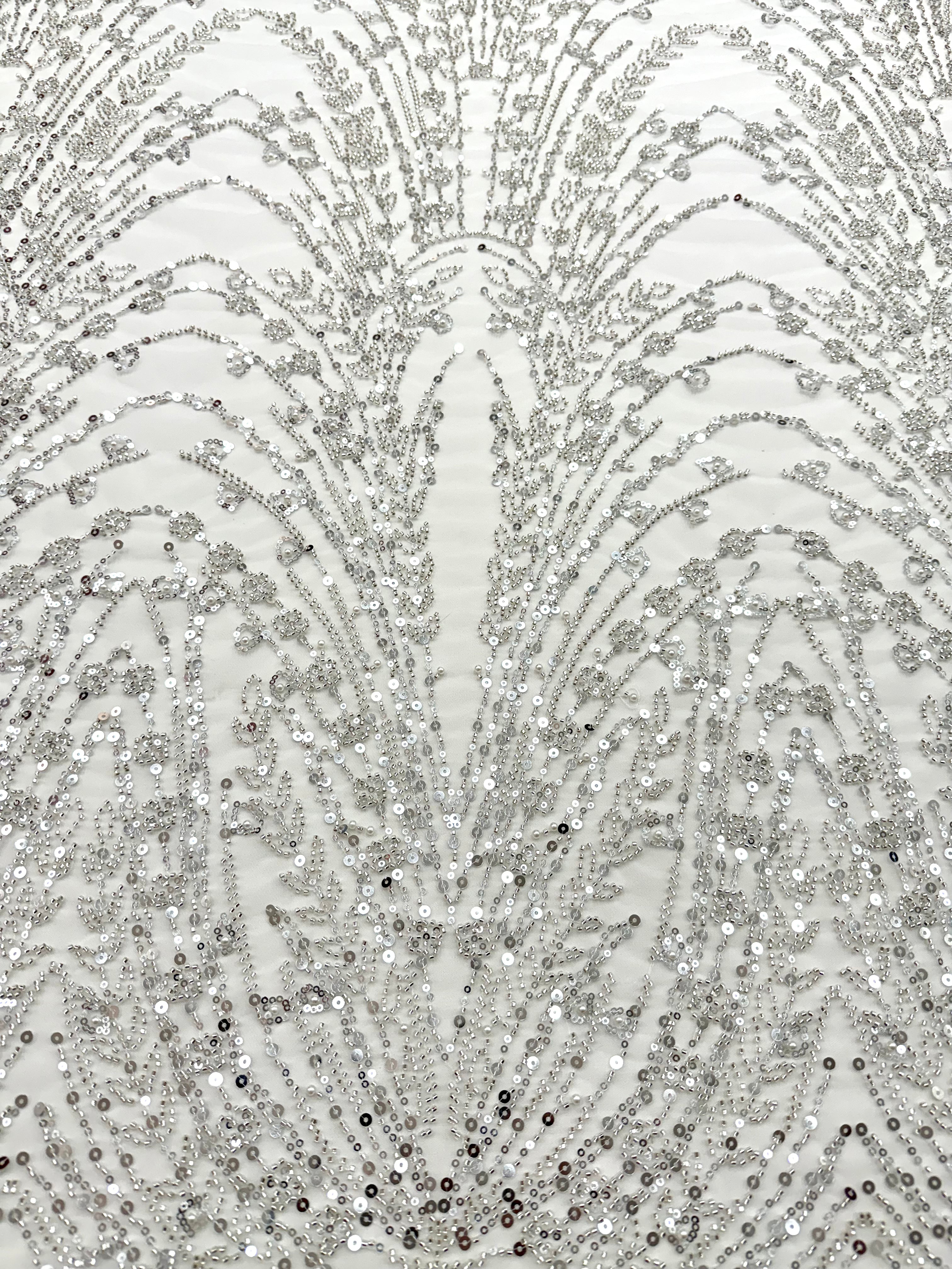 Dantela Argintie pe Tulle Ivory cu Model Geometric, cu Perle, Margele si Paiete