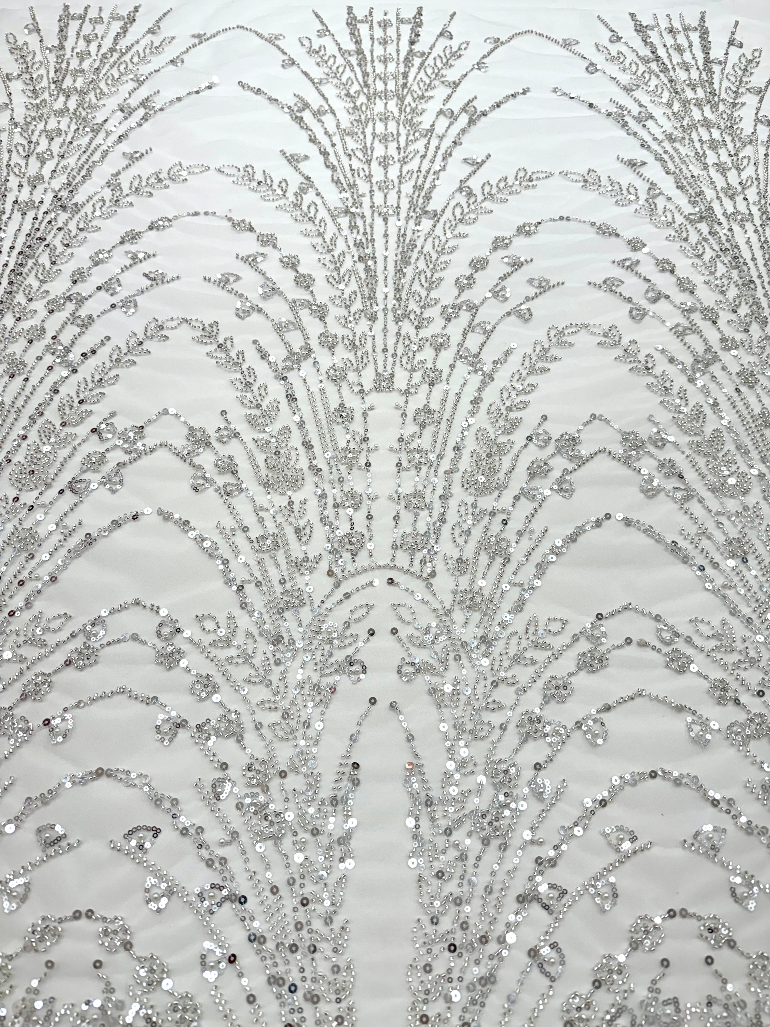 Dantela Argintie pe Tulle Ivory cu Model Geometric, cu Perle, Margele si Paiete