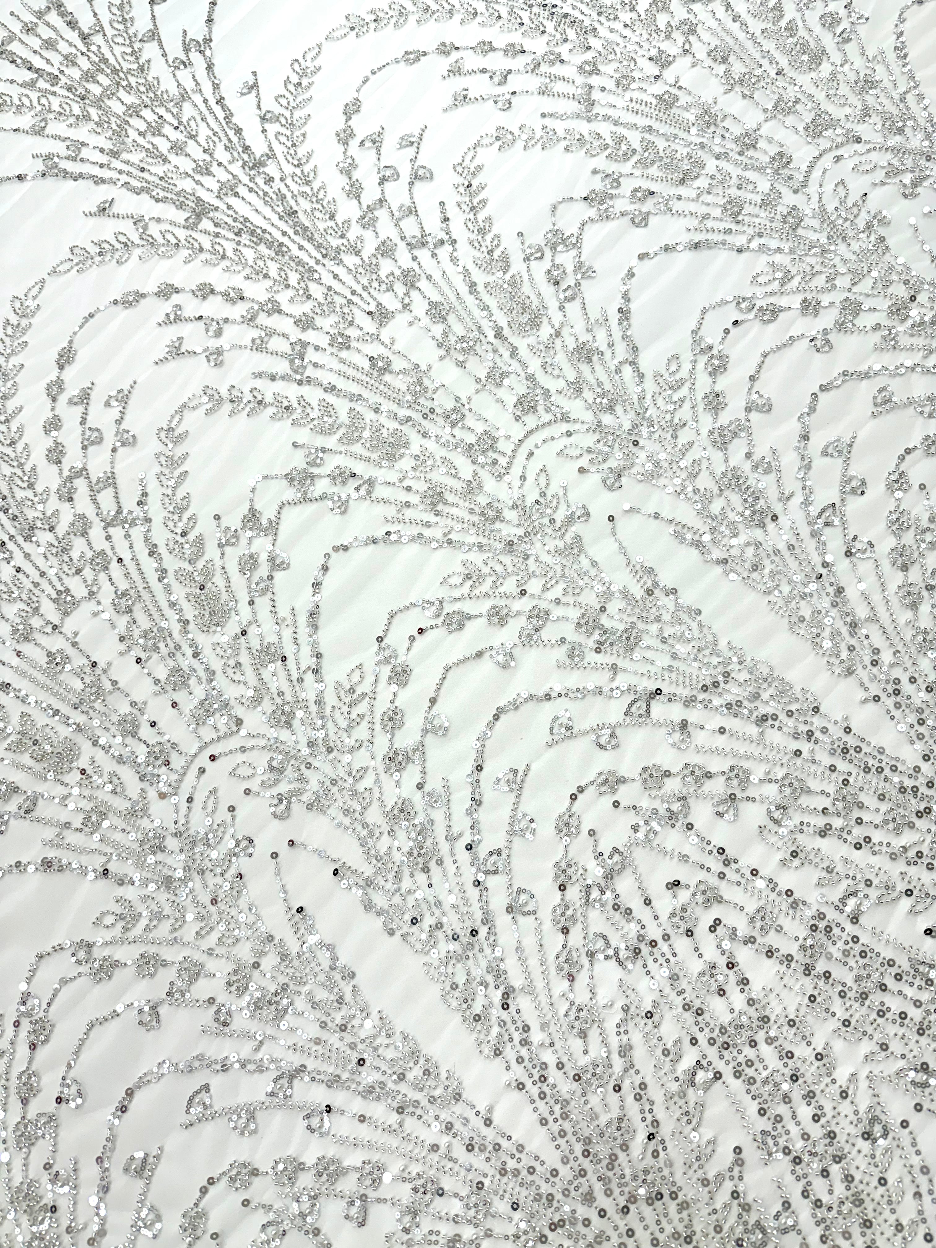 Dantela Argintie pe Tulle Ivory cu Model Geometric, cu Perle, Margele si Paiete