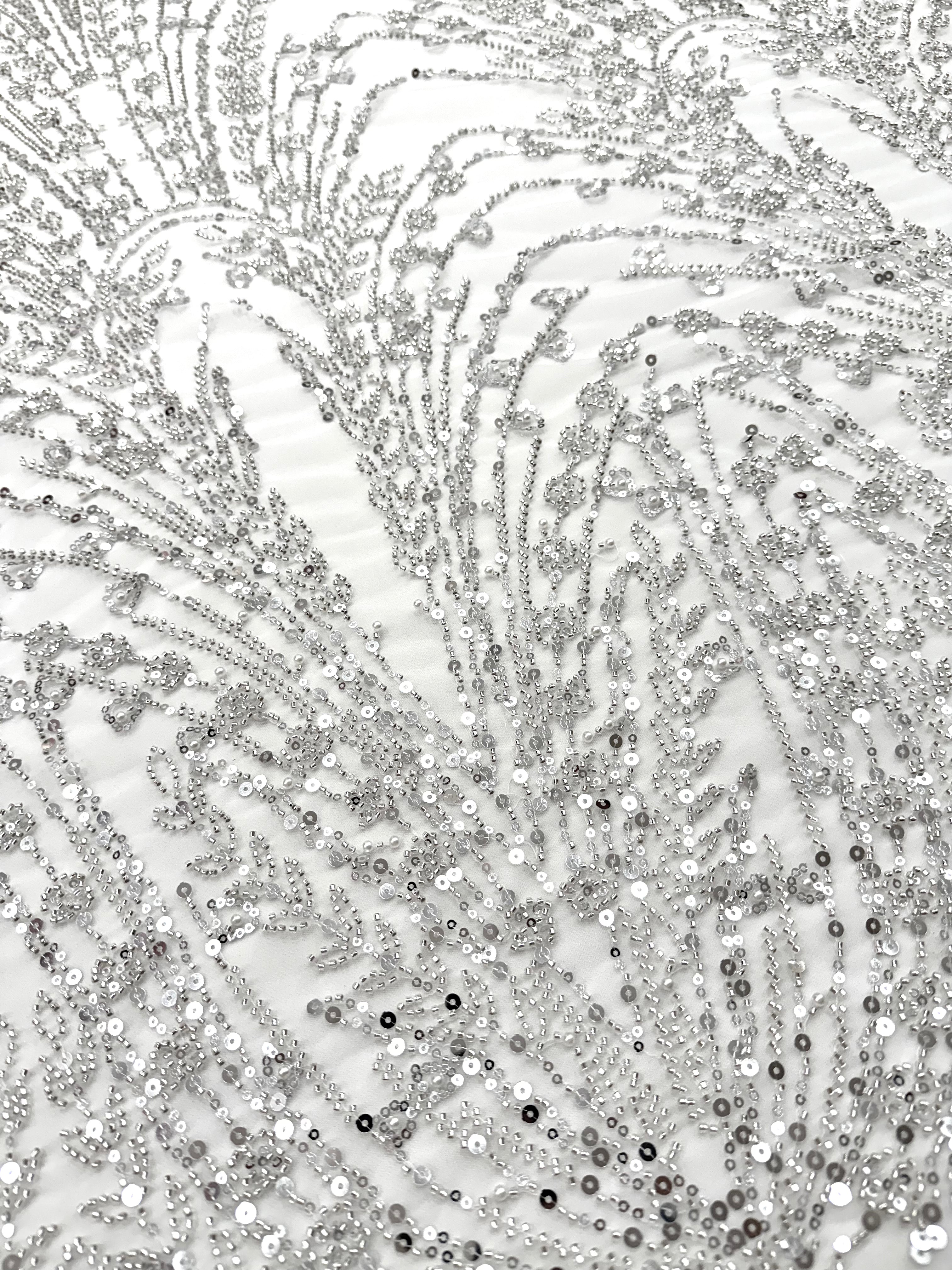 Dantela Argintie pe Tulle Ivory cu Model Geometric, cu Perle, Margele si Paiete