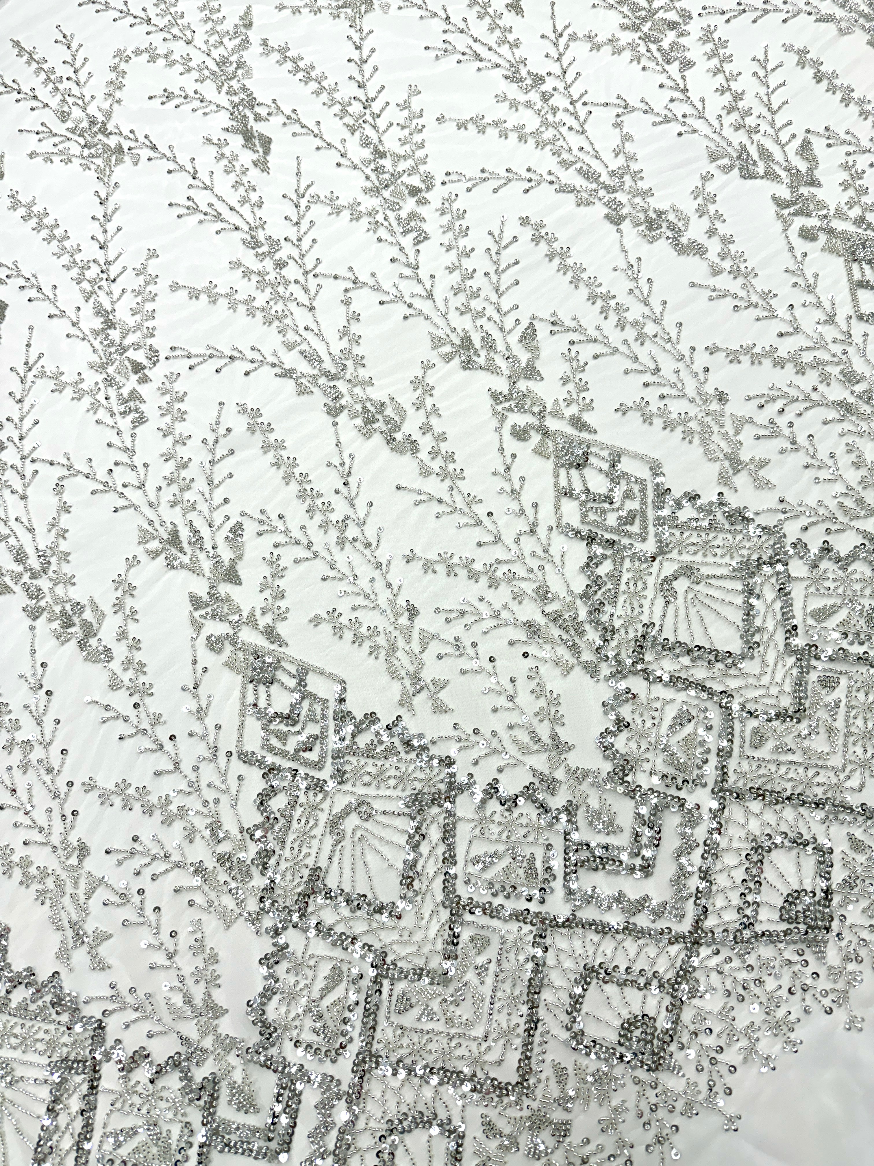 Dantela Couture Argintie pe Tulle Ivory cu Model Geometric, cu Margele si Paiete