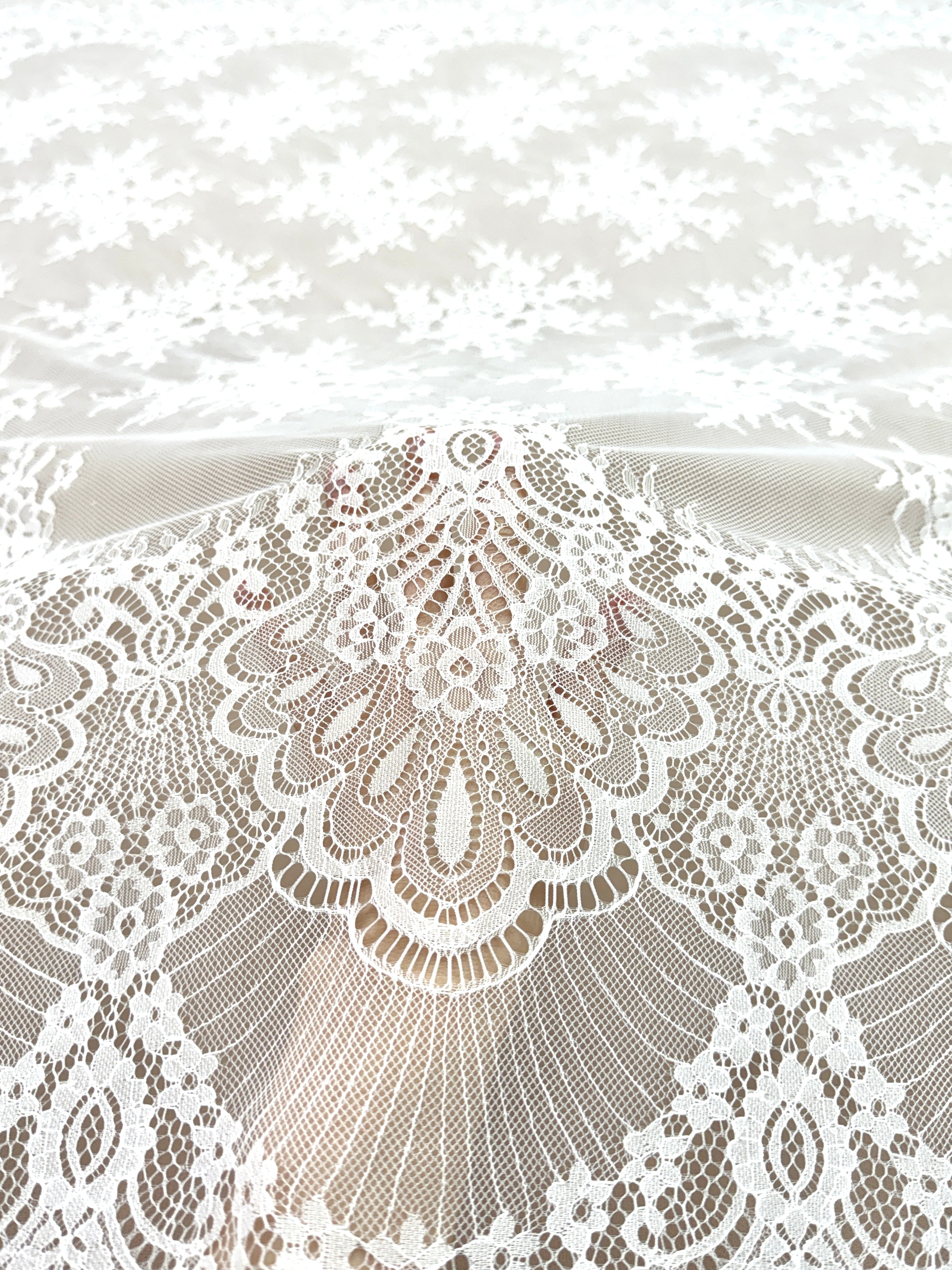 Dantela Chantilly Ivory - Cupon 3 m