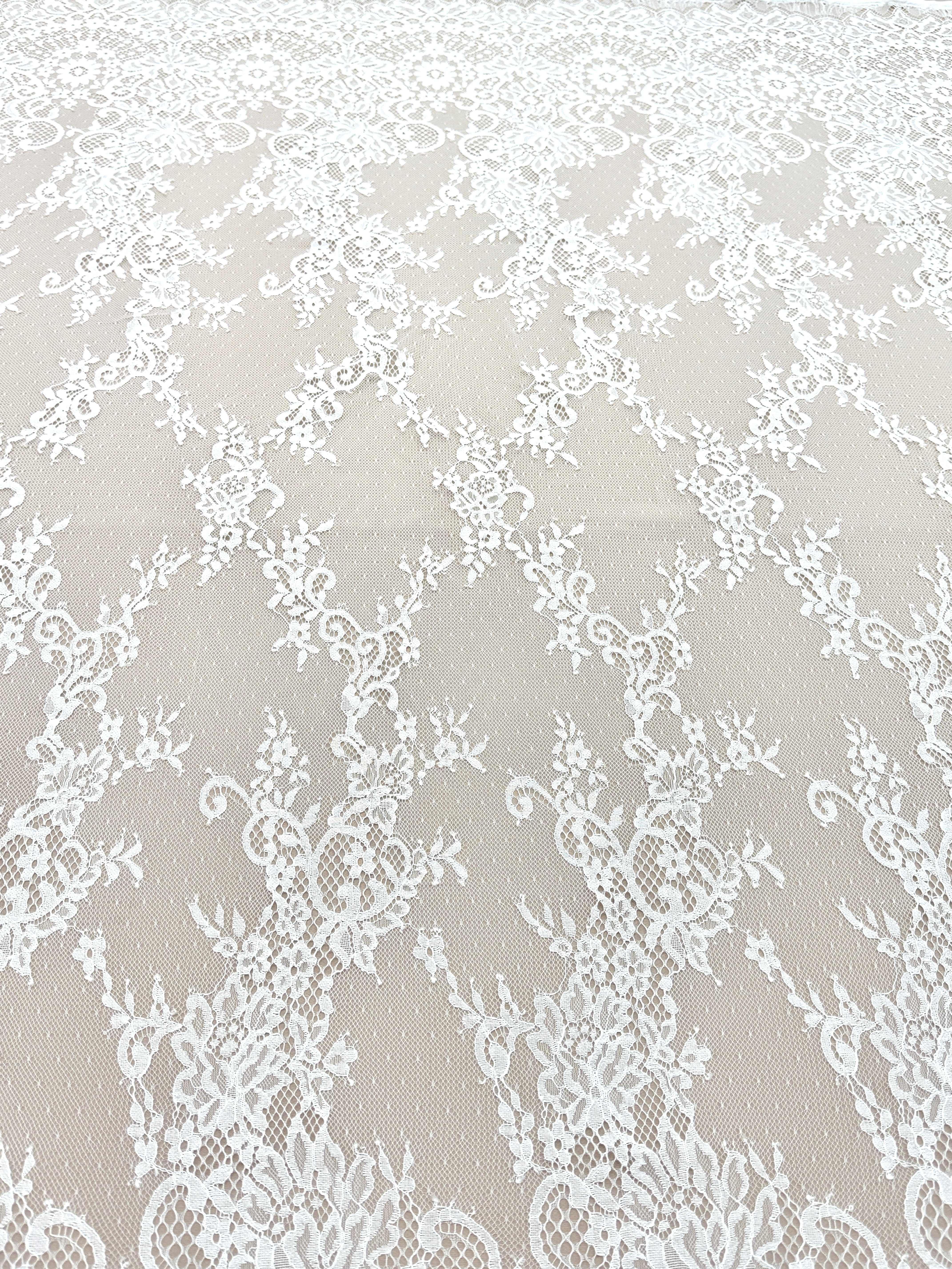 Dantela Chantilly Ivory - Cupon 3 m