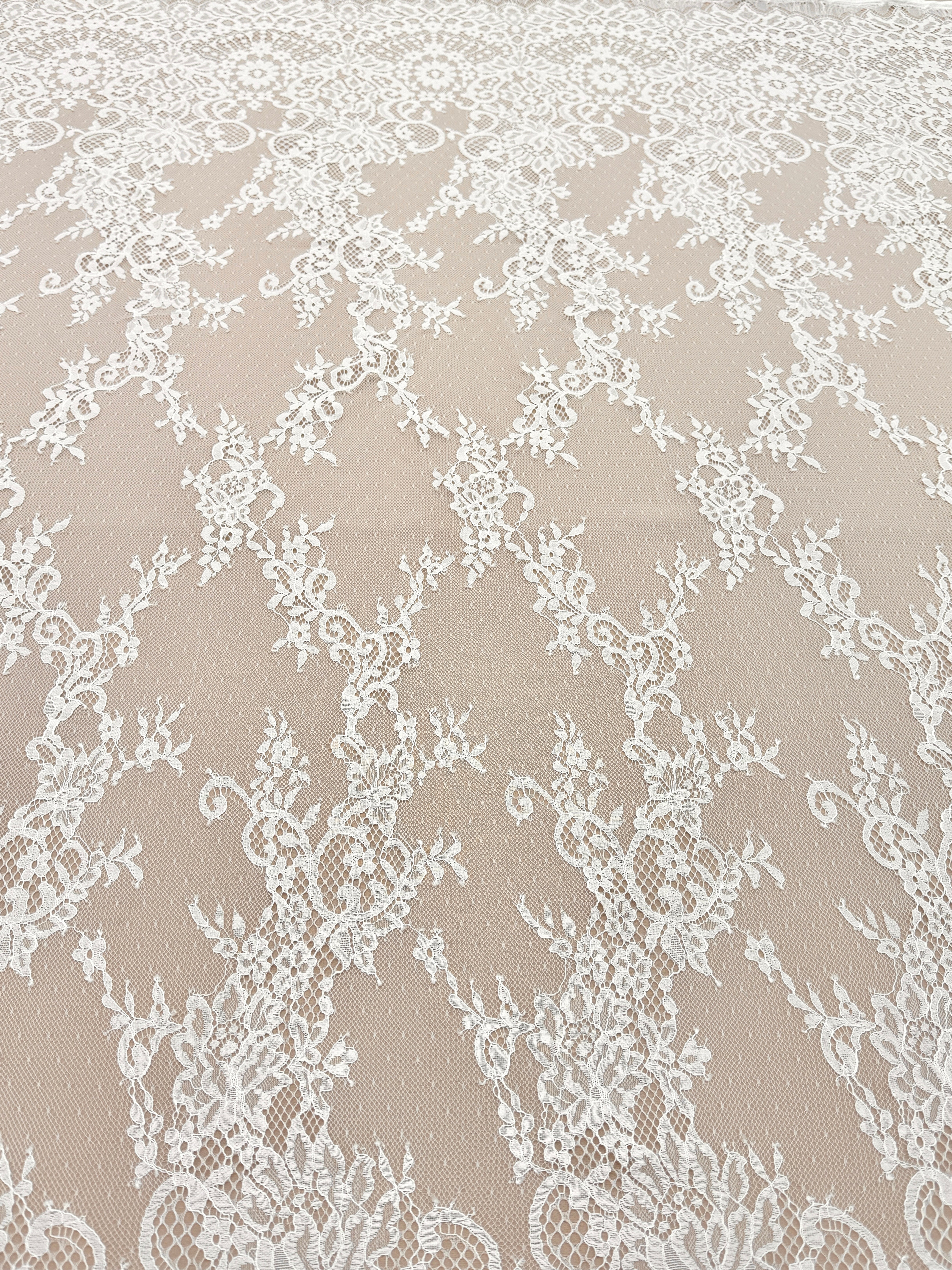 Dantela Chantilly Ivory - Cupon 3 m