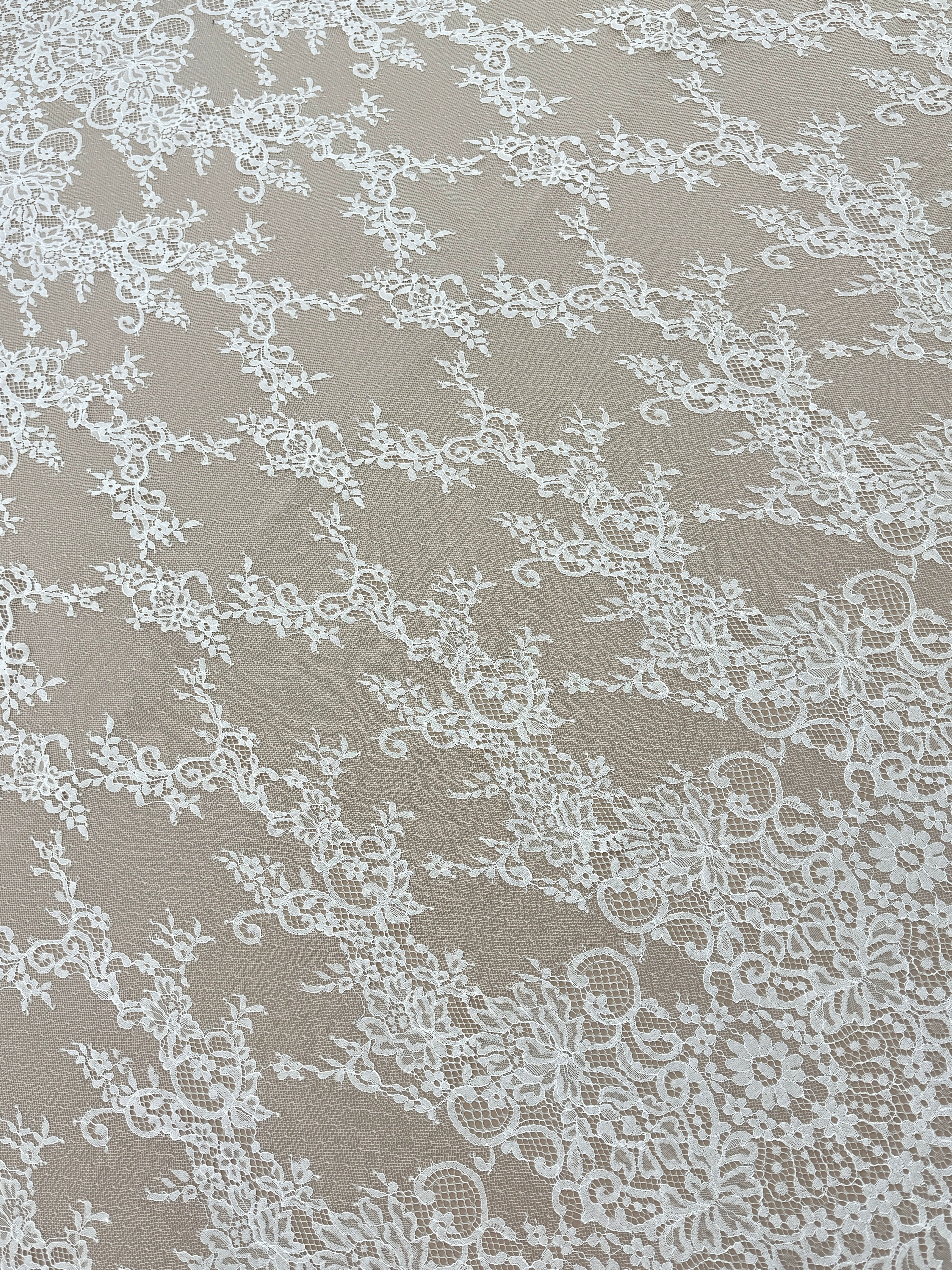 Dantela Chantilly Ivory - Cupon 3 m