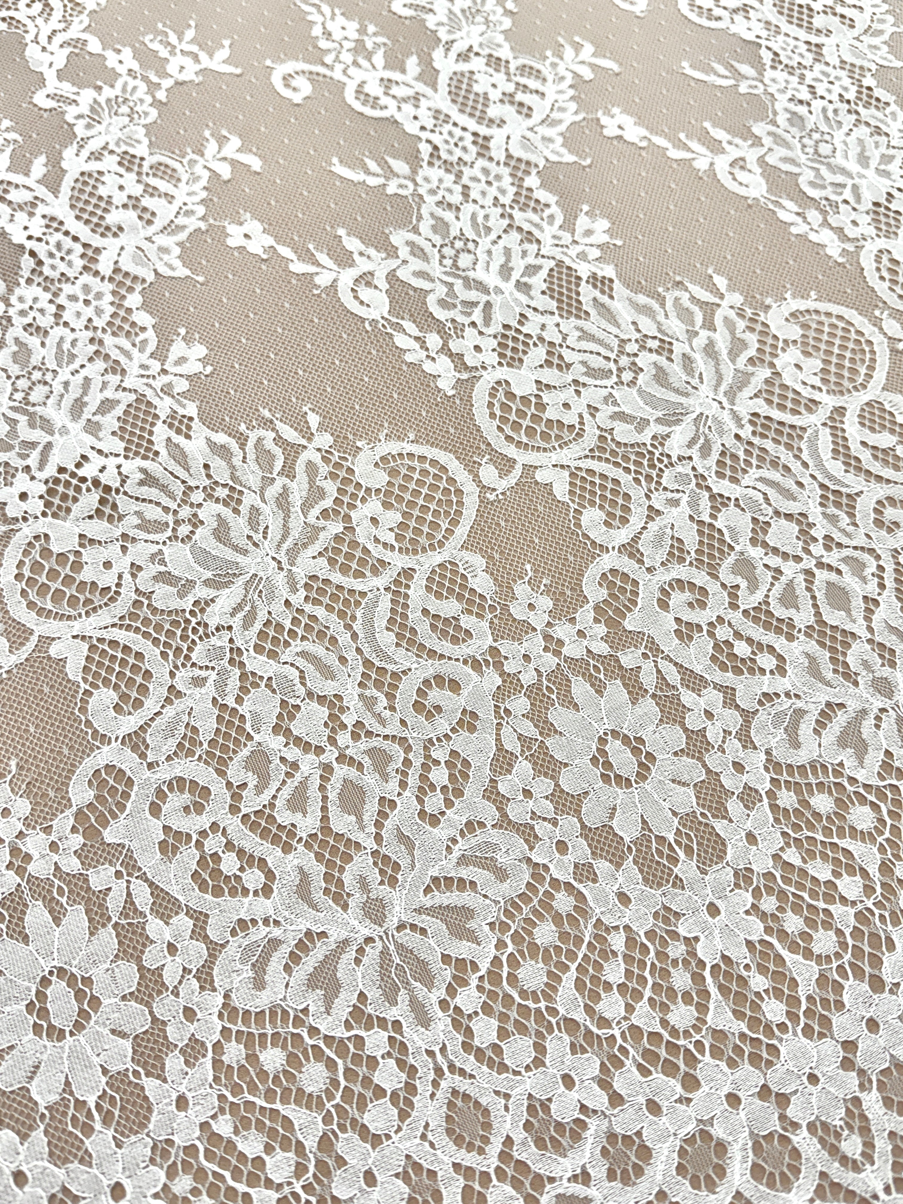 Dantela Chantilly Ivory - Cupon 3 m