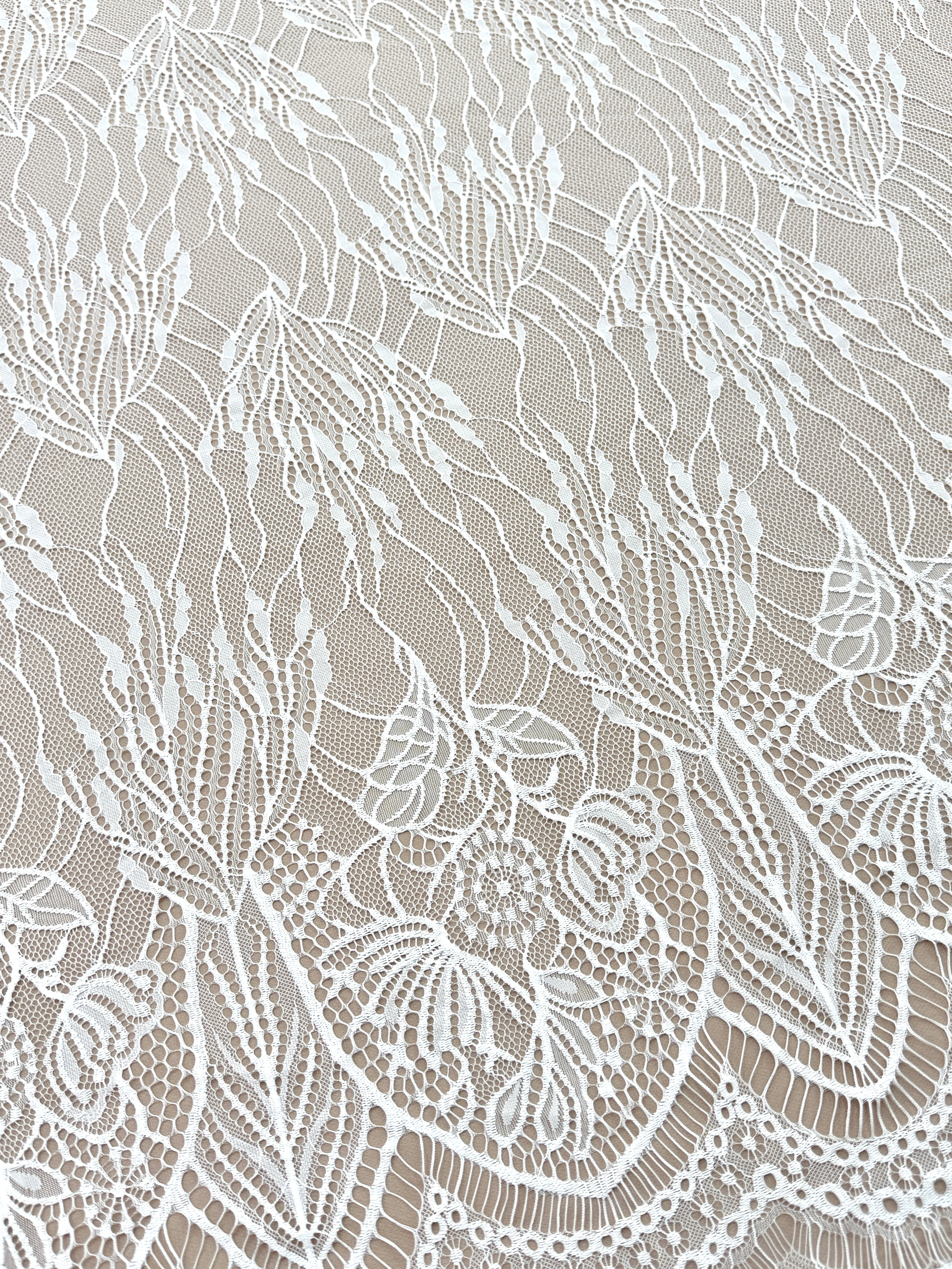 Dantelă Chantilly Ivory - Cupon 3 m