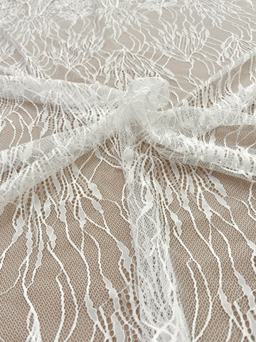 Chantilly csipke Ivory - 3 m kupon