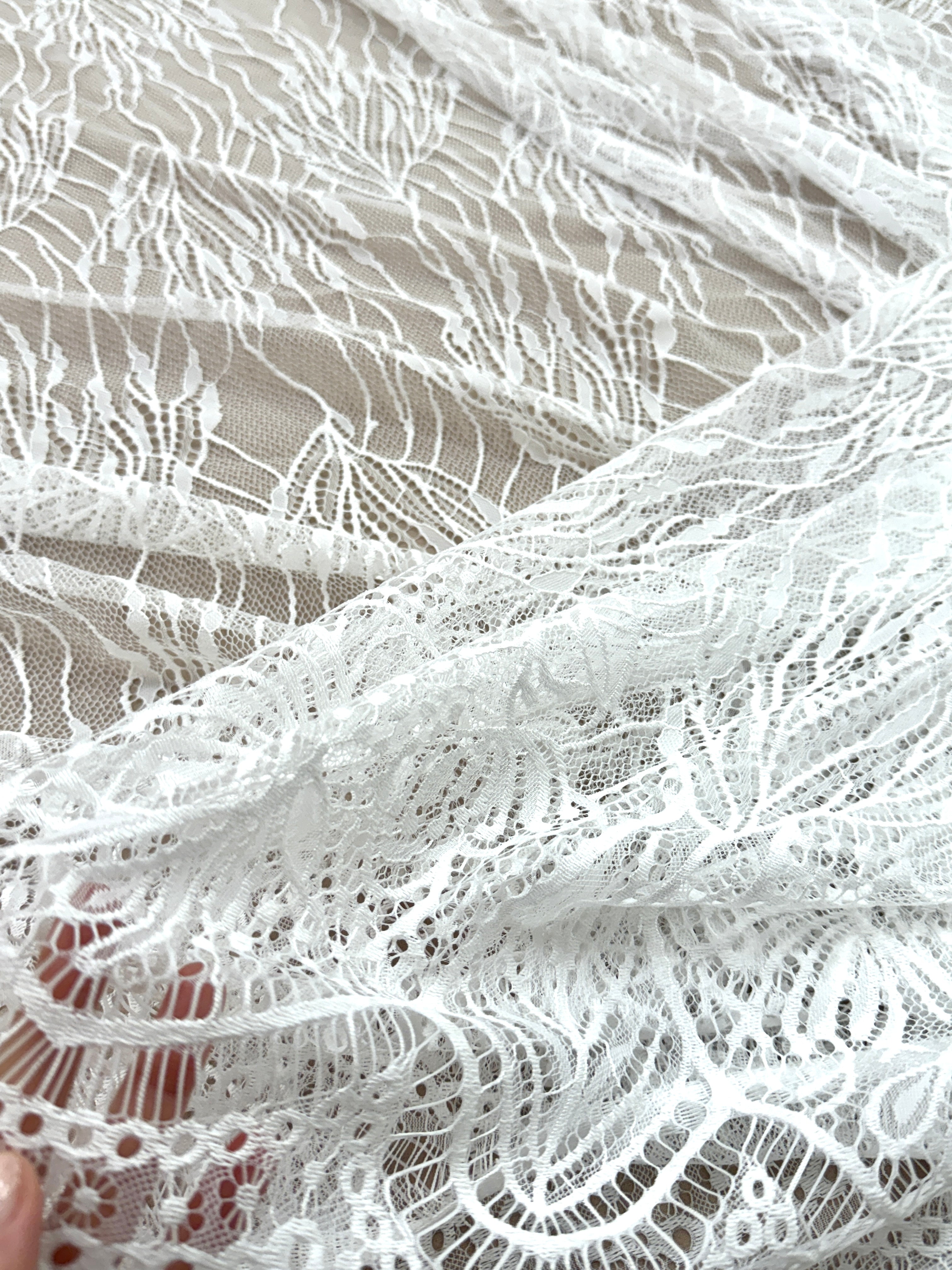 Dantelă Chantilly Ivory - Cupon 3 m