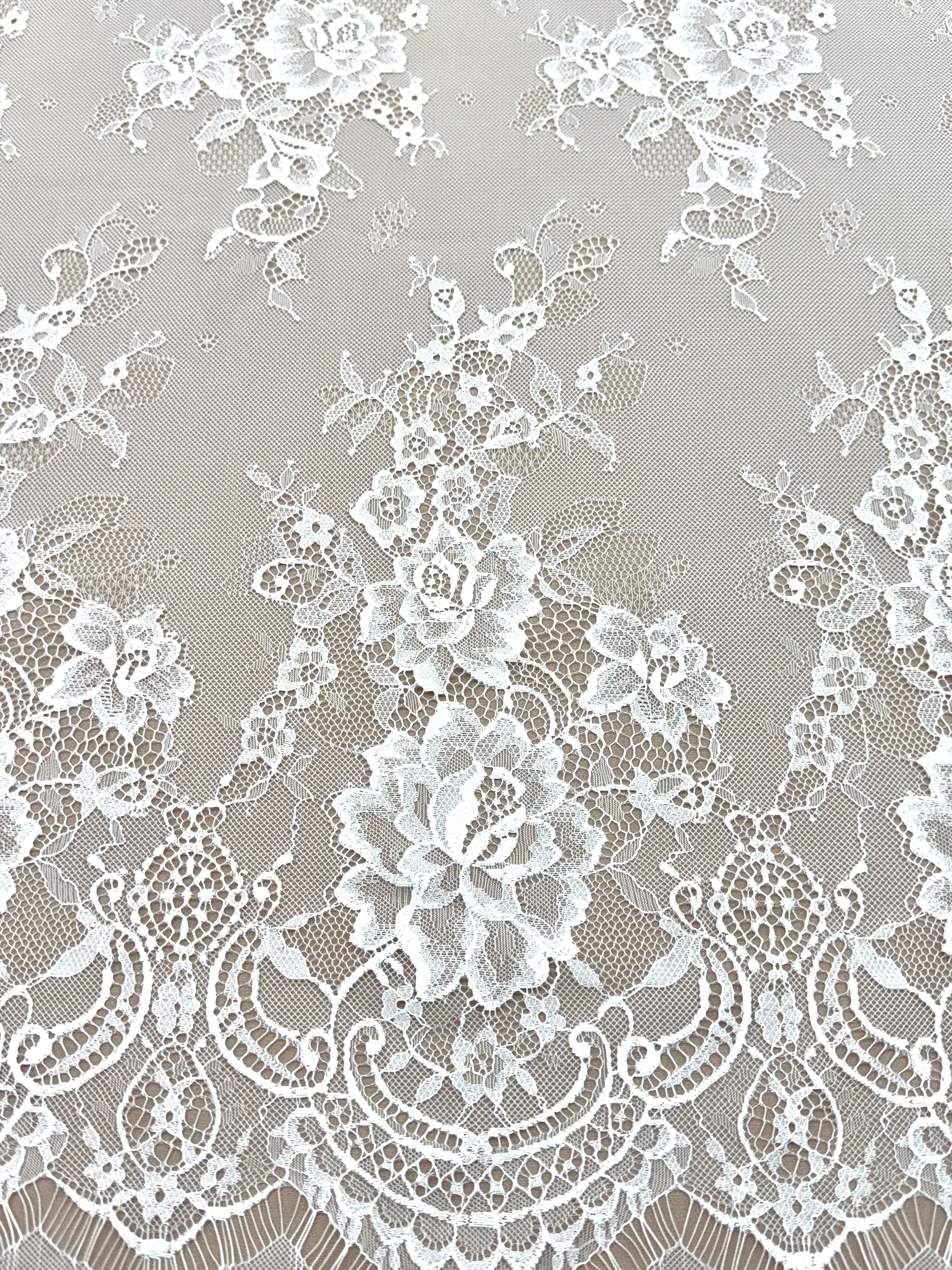 Dantela Chantilly Ivory - Cupon 3 m