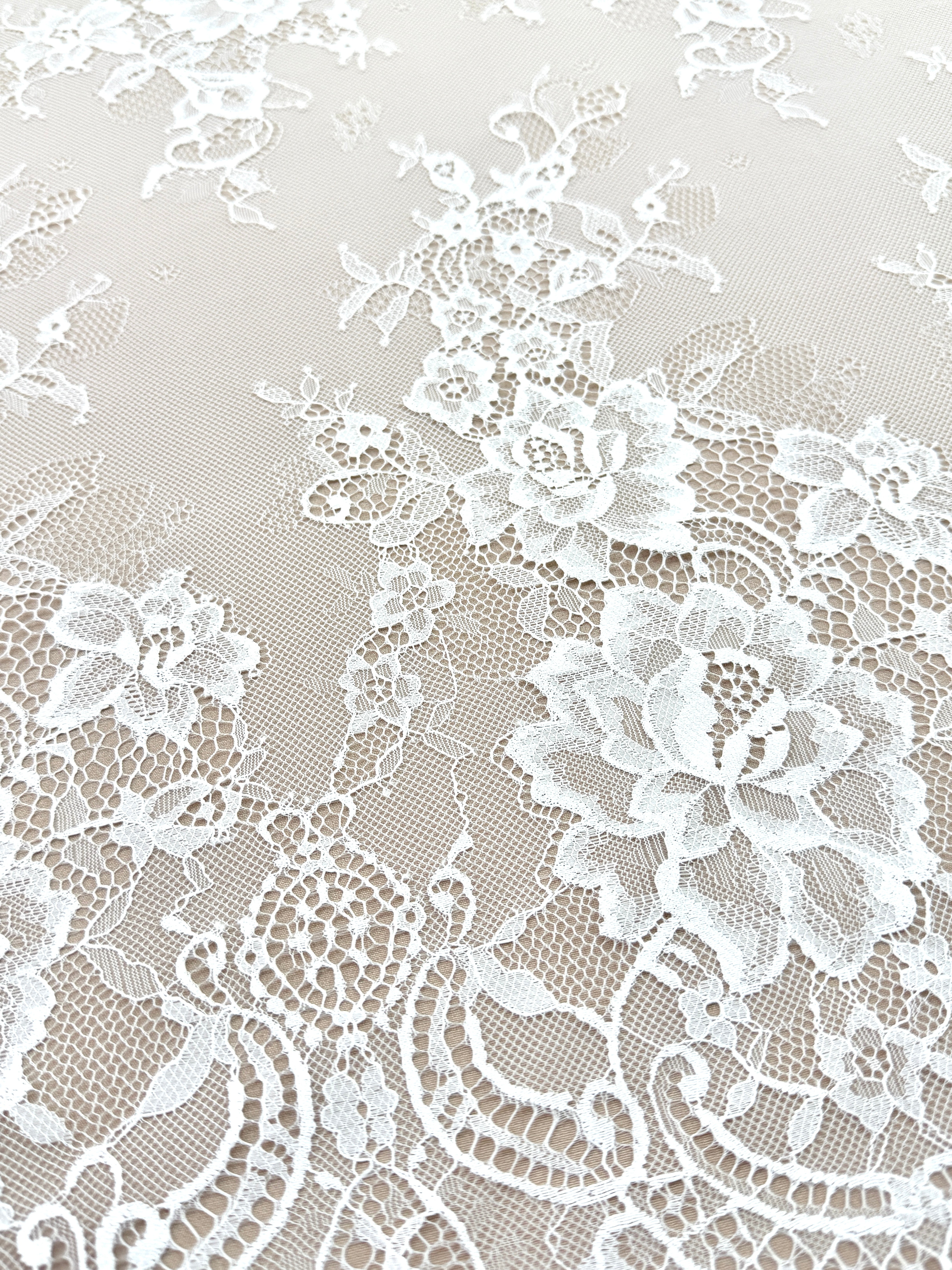 Dantela Chantilly Ivory - Cupon 3 m