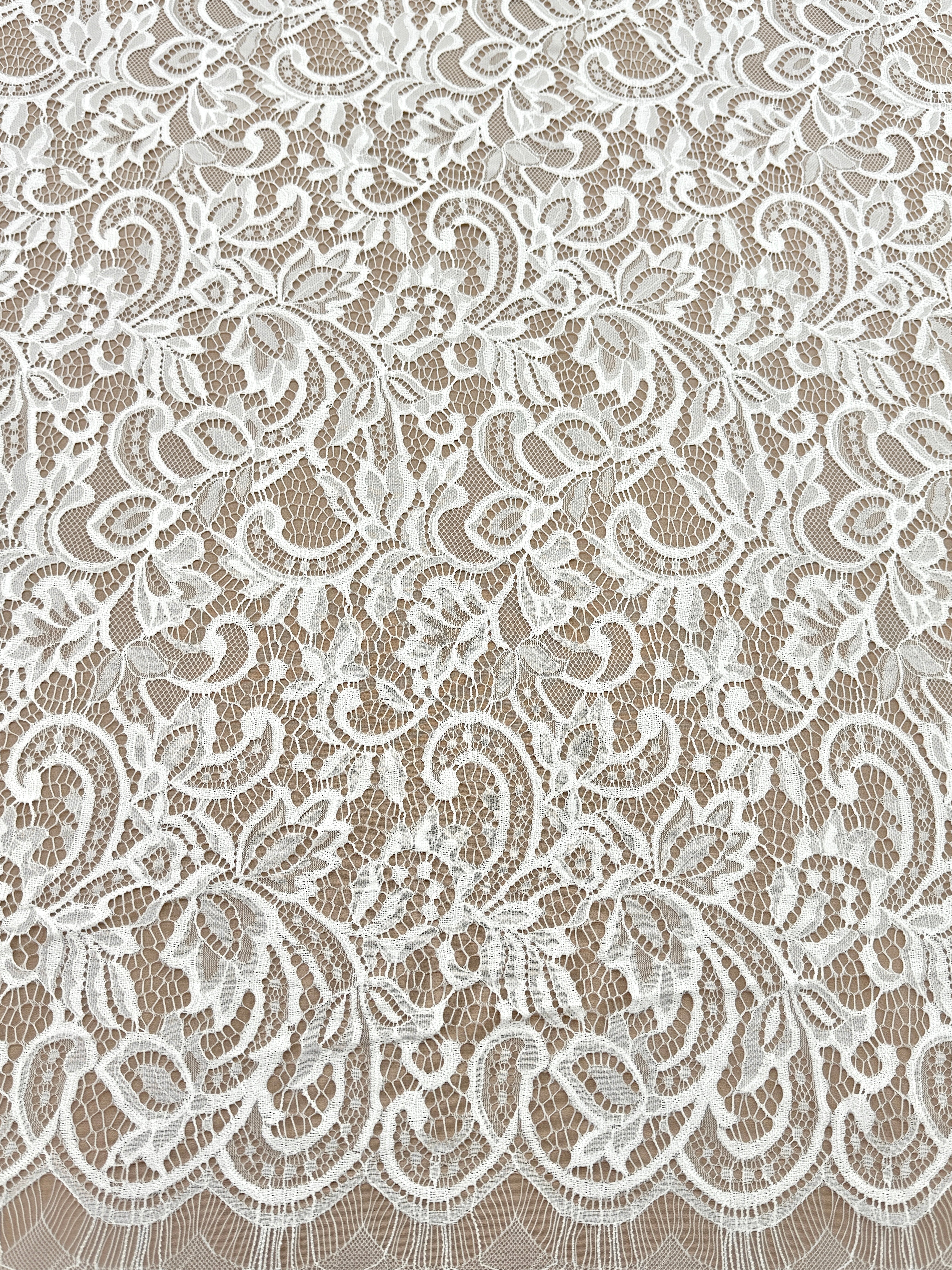 Dantela Chantilly Ivory - Cupon 3 m