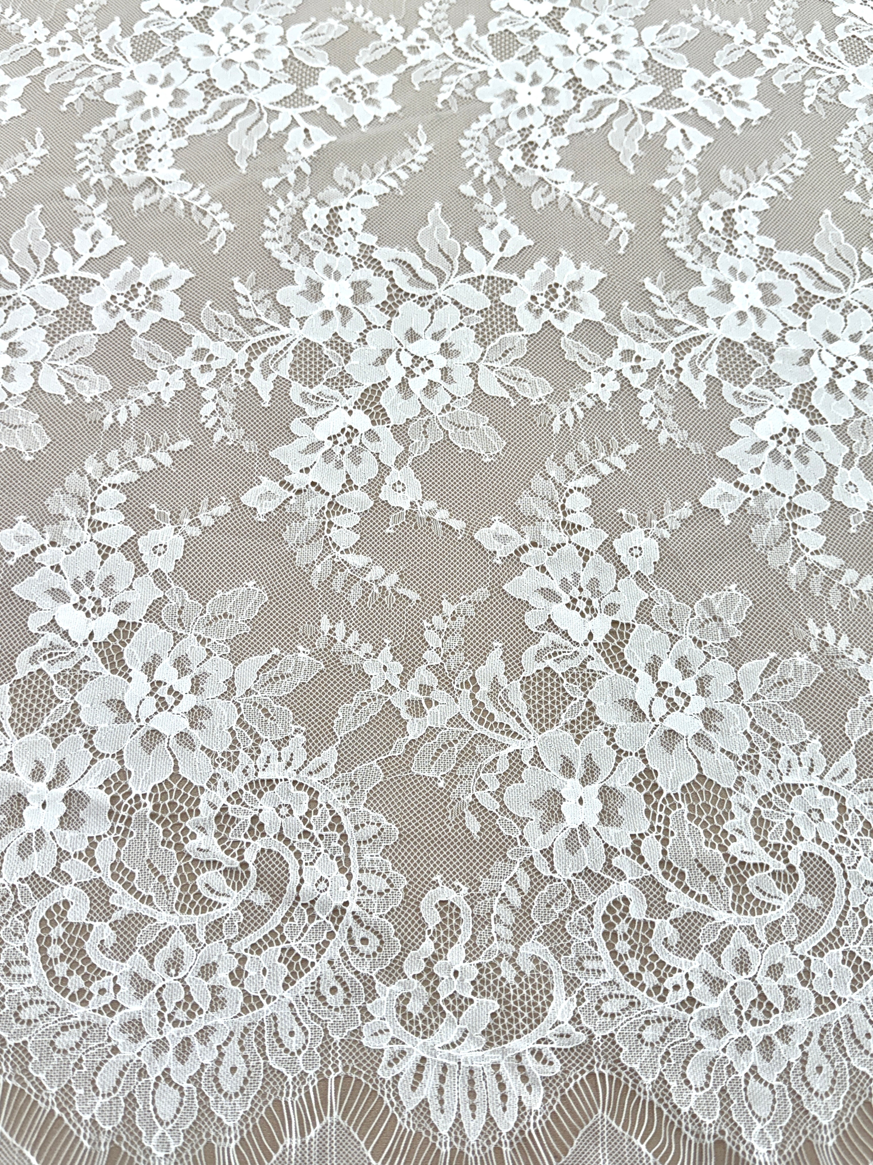 Dantela Chantilly Ivory - Cupon 3 m