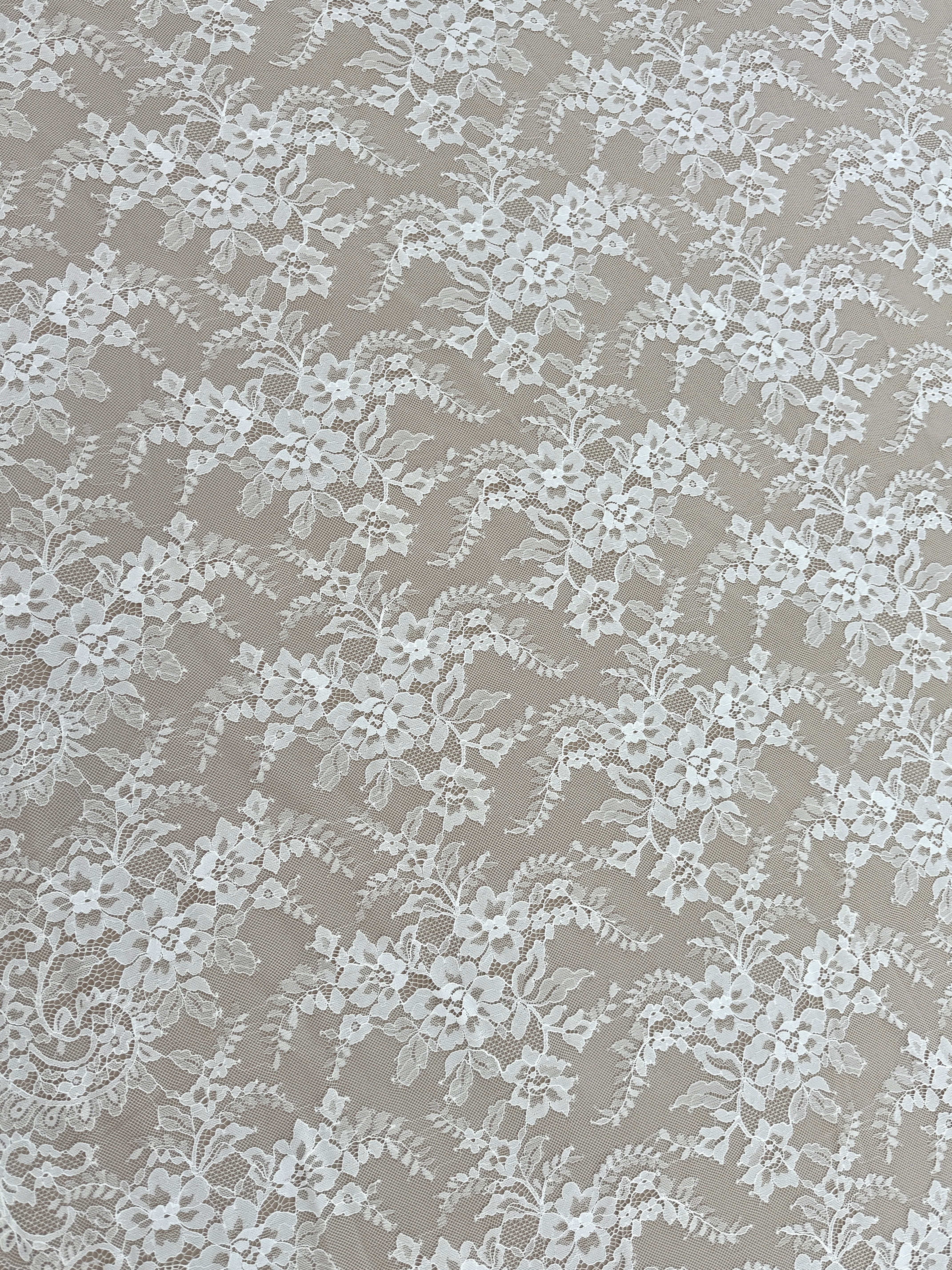 Dantela Chantilly Ivory - Cupon 3 m