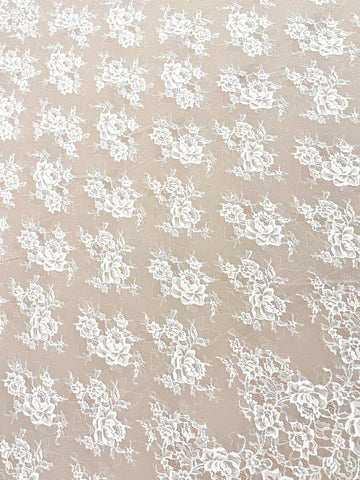 Csipke Chantilly Ivory - 3 m darab