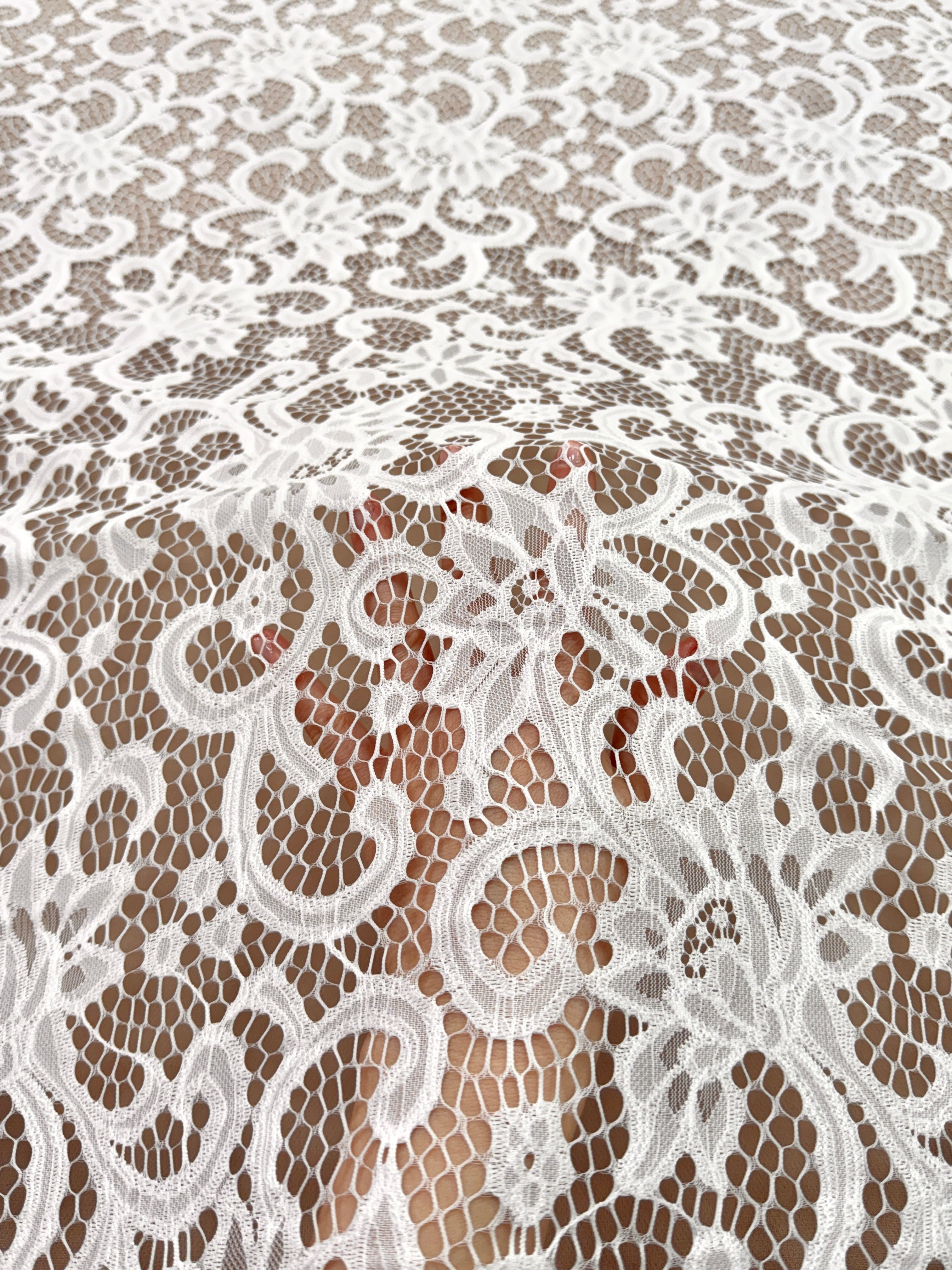 Dantelă Chantilly Ivory - Cupon 3 m