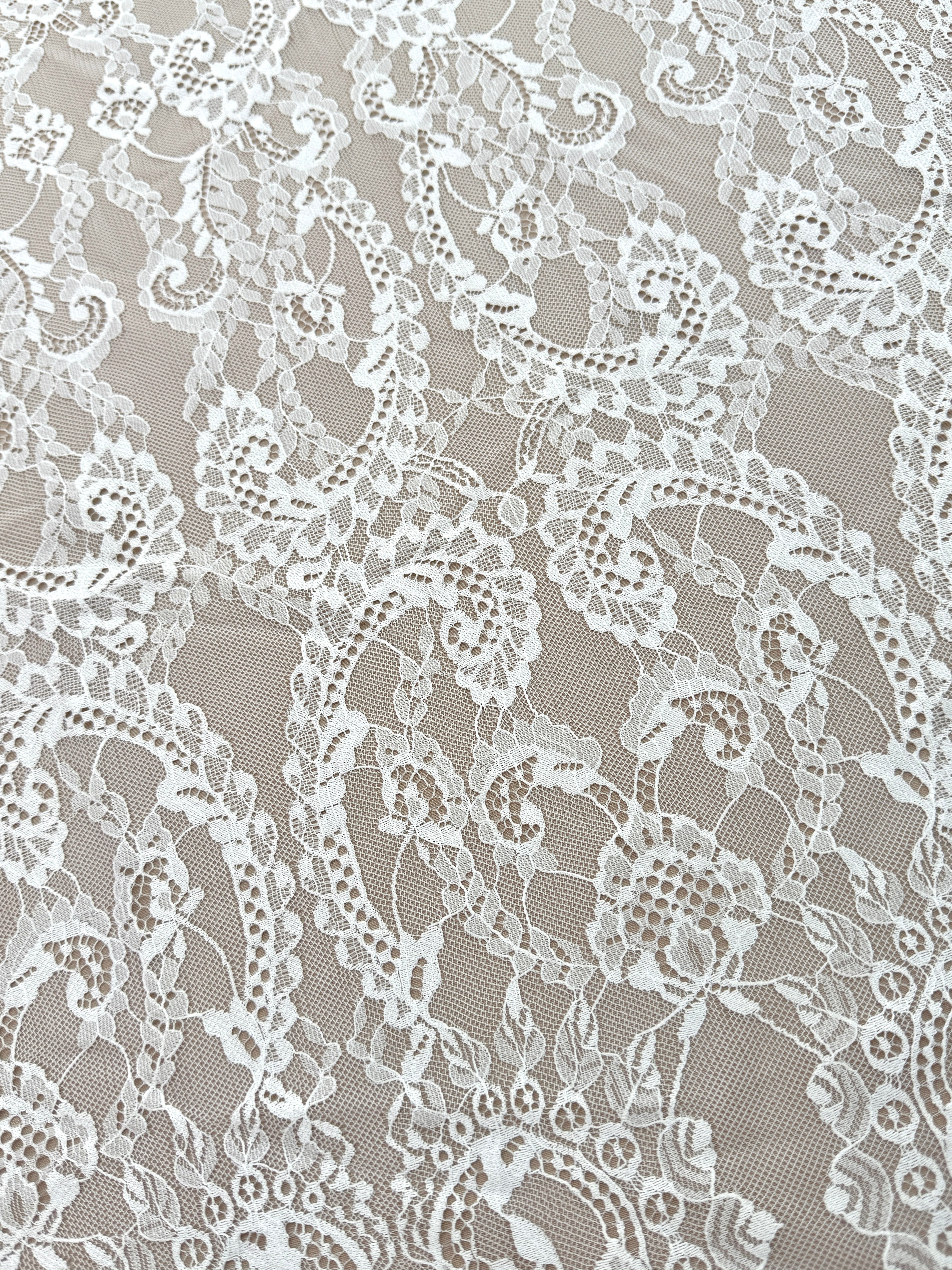 Dantela Chantilly Ivory - Cupon 3 m