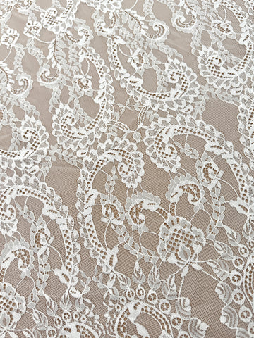 Csipke Chantilly Ivory - 3 m darab