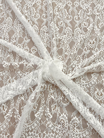 Csipke Chantilly Ivory - 3 m darab