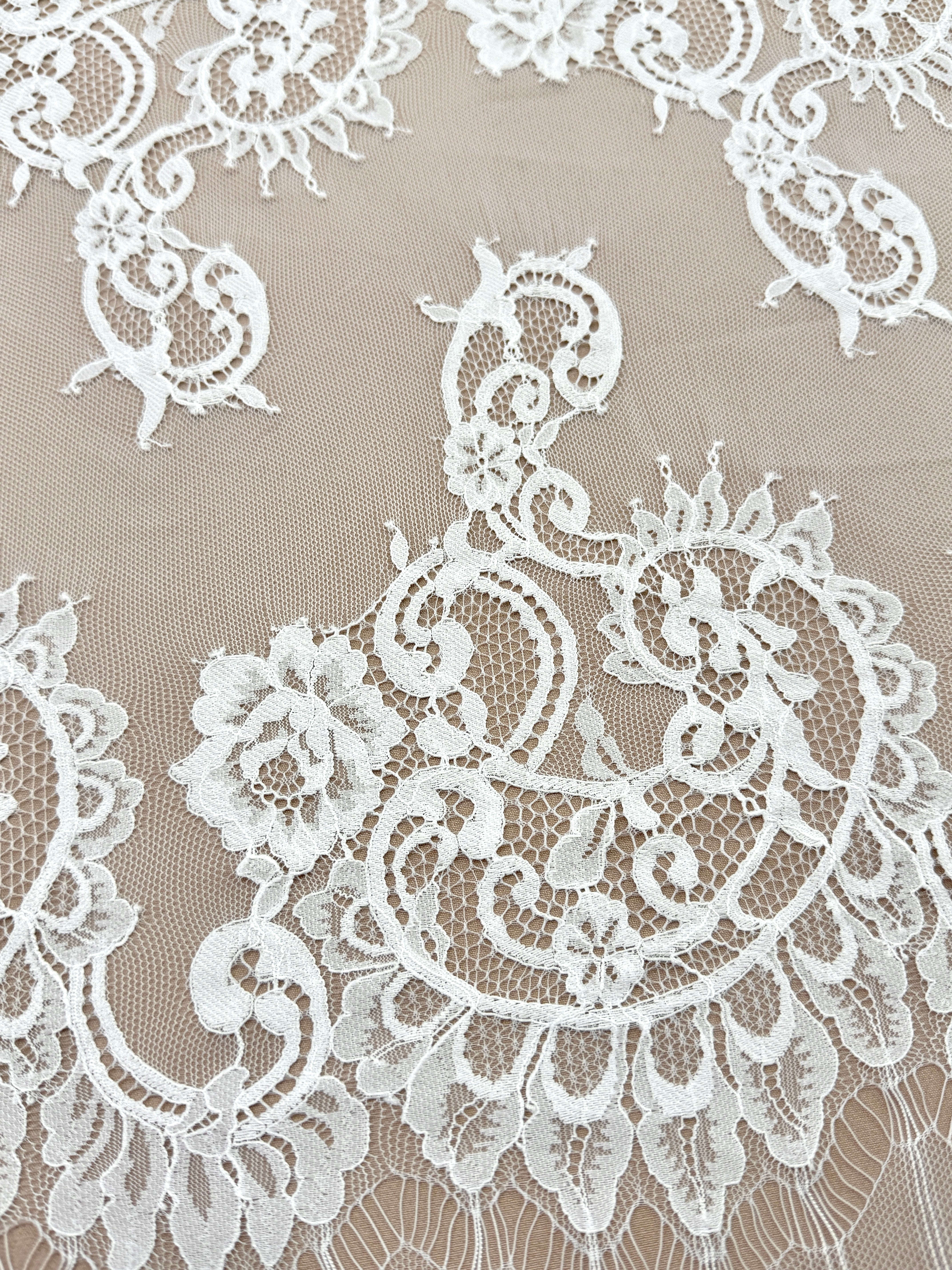 Dantela Bordura Dubla Chantilly Ivory - Cupon 3 m