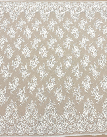 Csipke Chantilly Ivory - 3 m darab