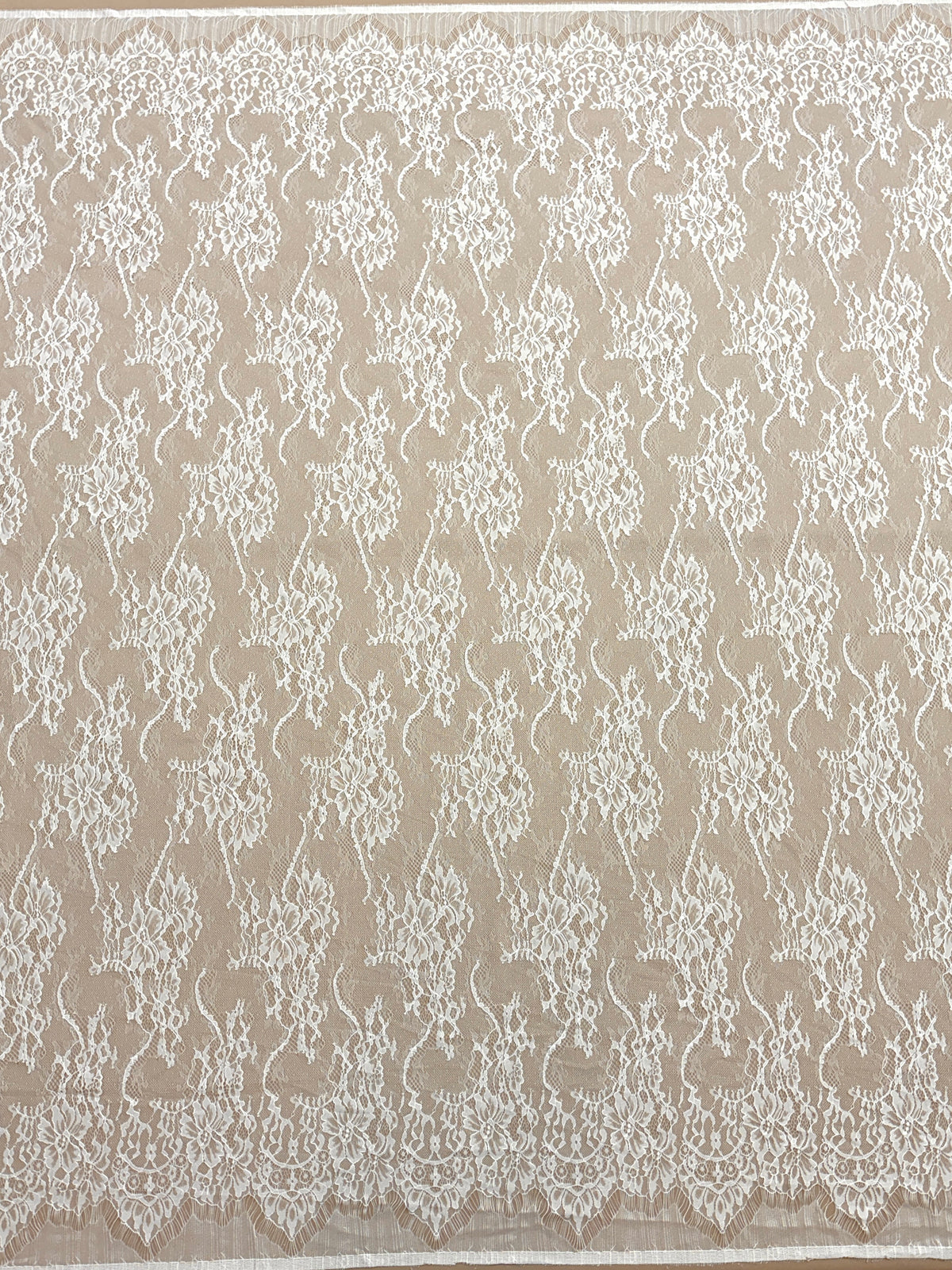 Dantela Chantilly Ivory - Cupon 3 m