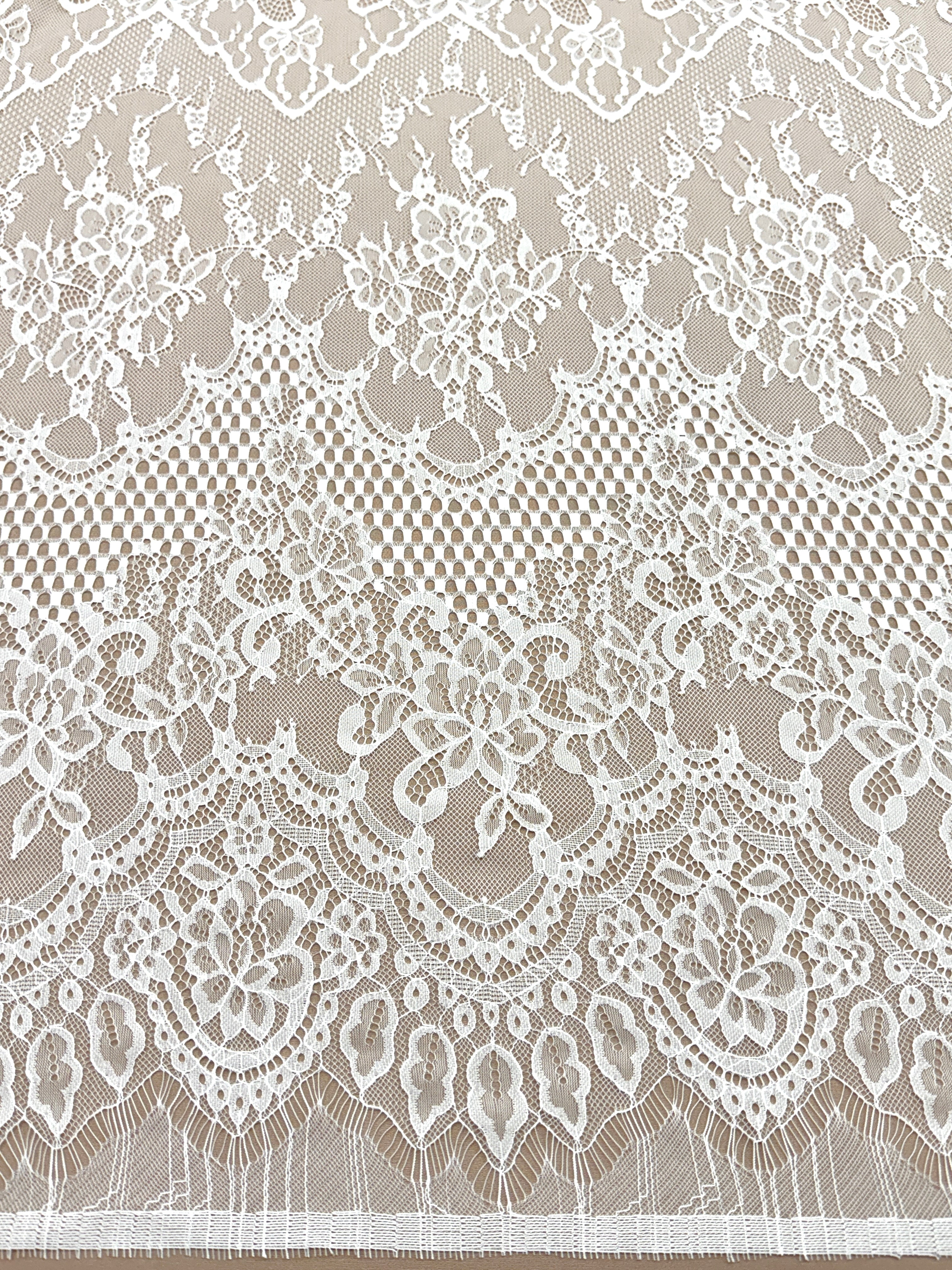 Dantela Chantilly Ivory - Cupon 3 m