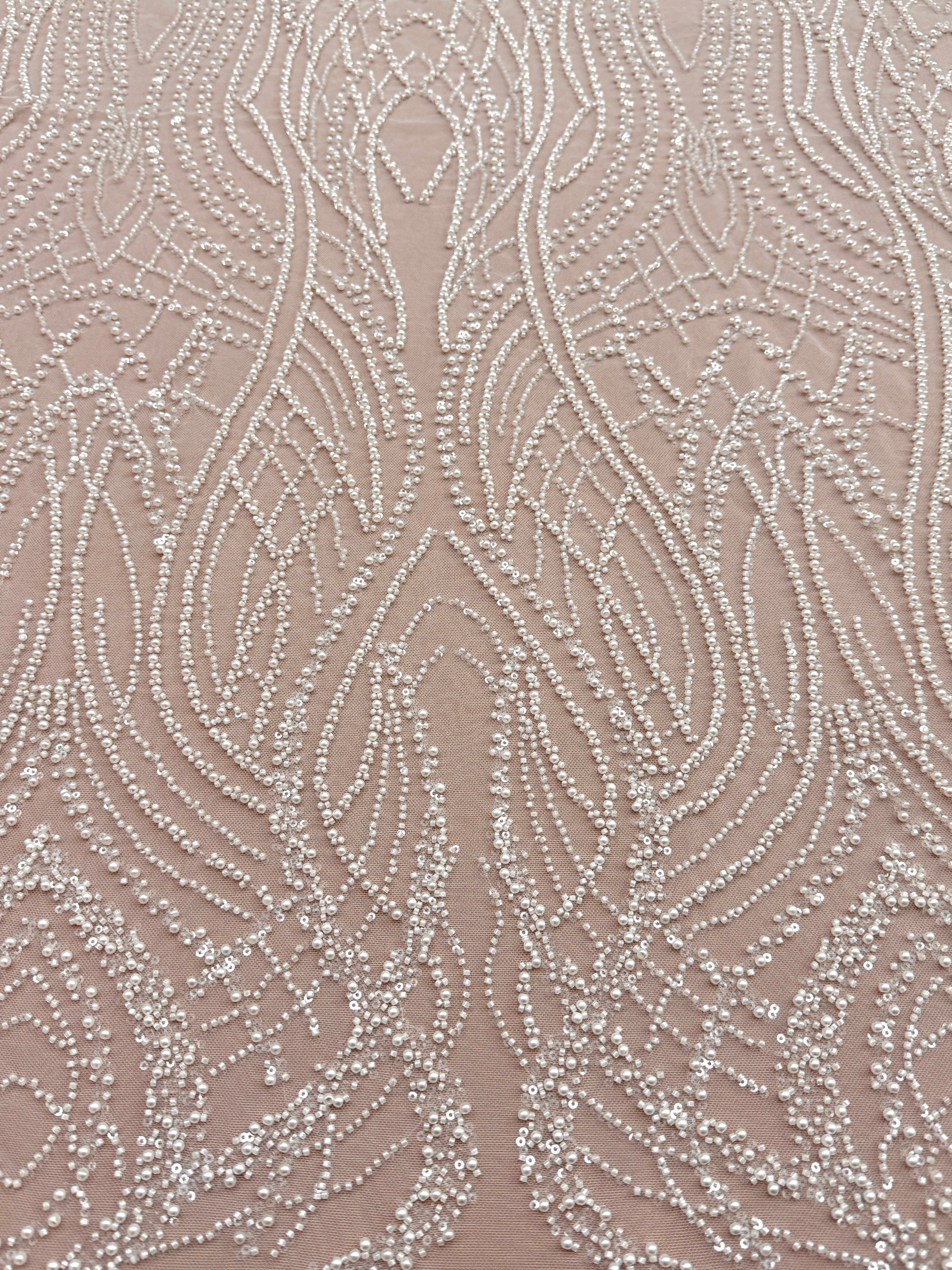 Csipke Couture Ivory gyöngyökkel, díszgyöngyökkel és flitterekkel