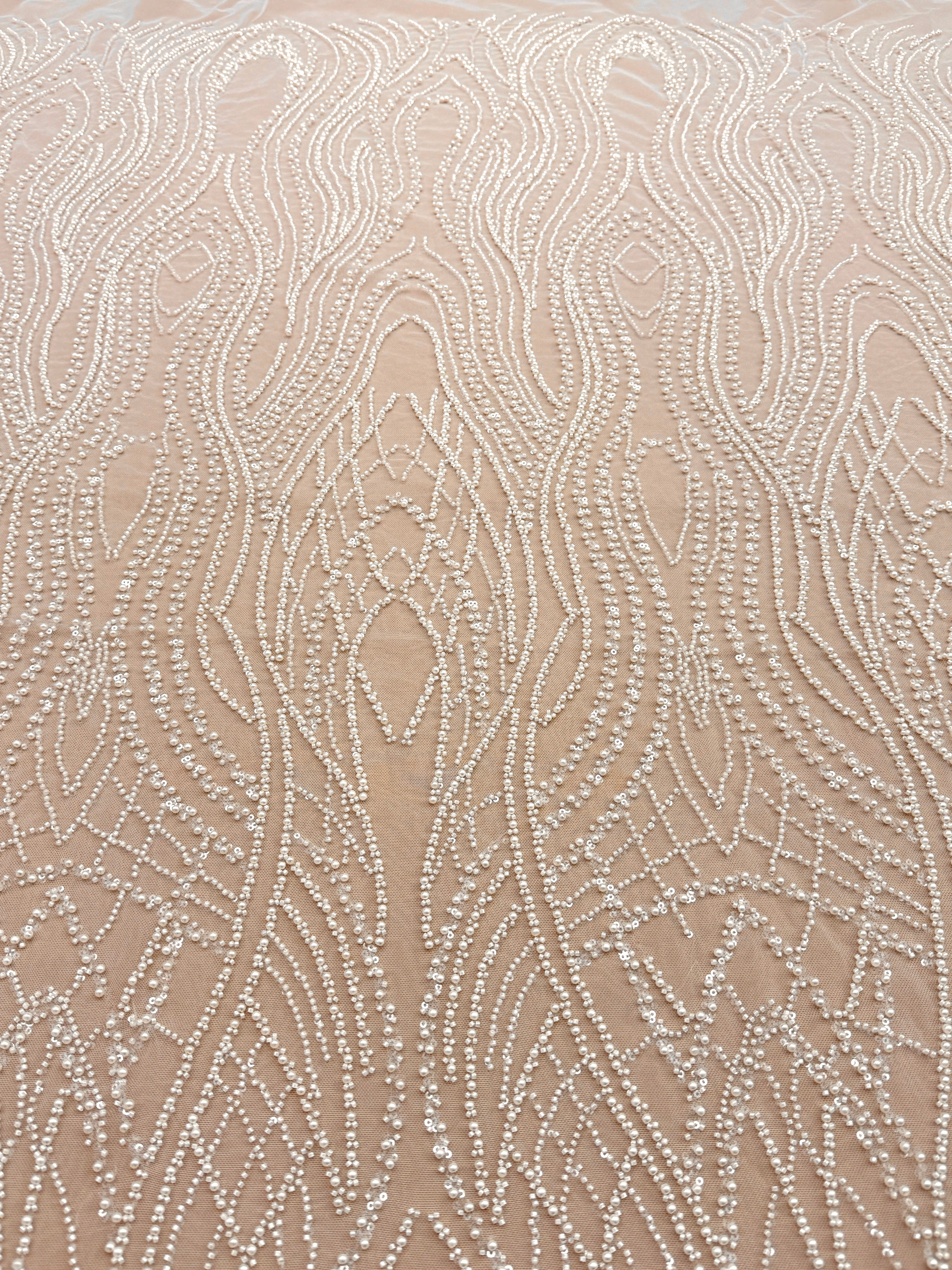 Cupon 1.50 m din Dantela Couture Ivory cu Perle, Margele si Paiete