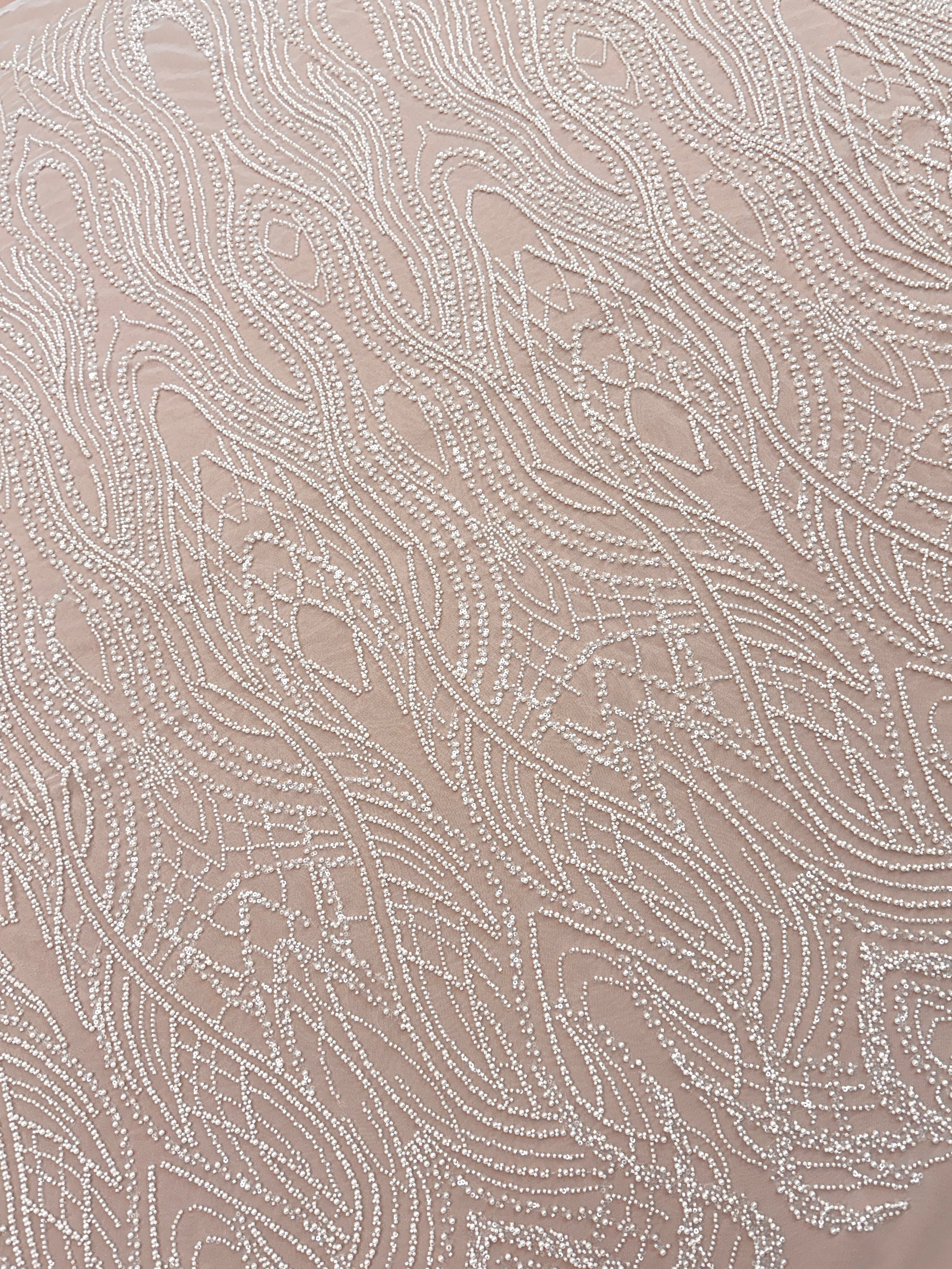 Csipke Couture Ivory gyöngyökkel, díszgyöngyökkel és flitterekkel