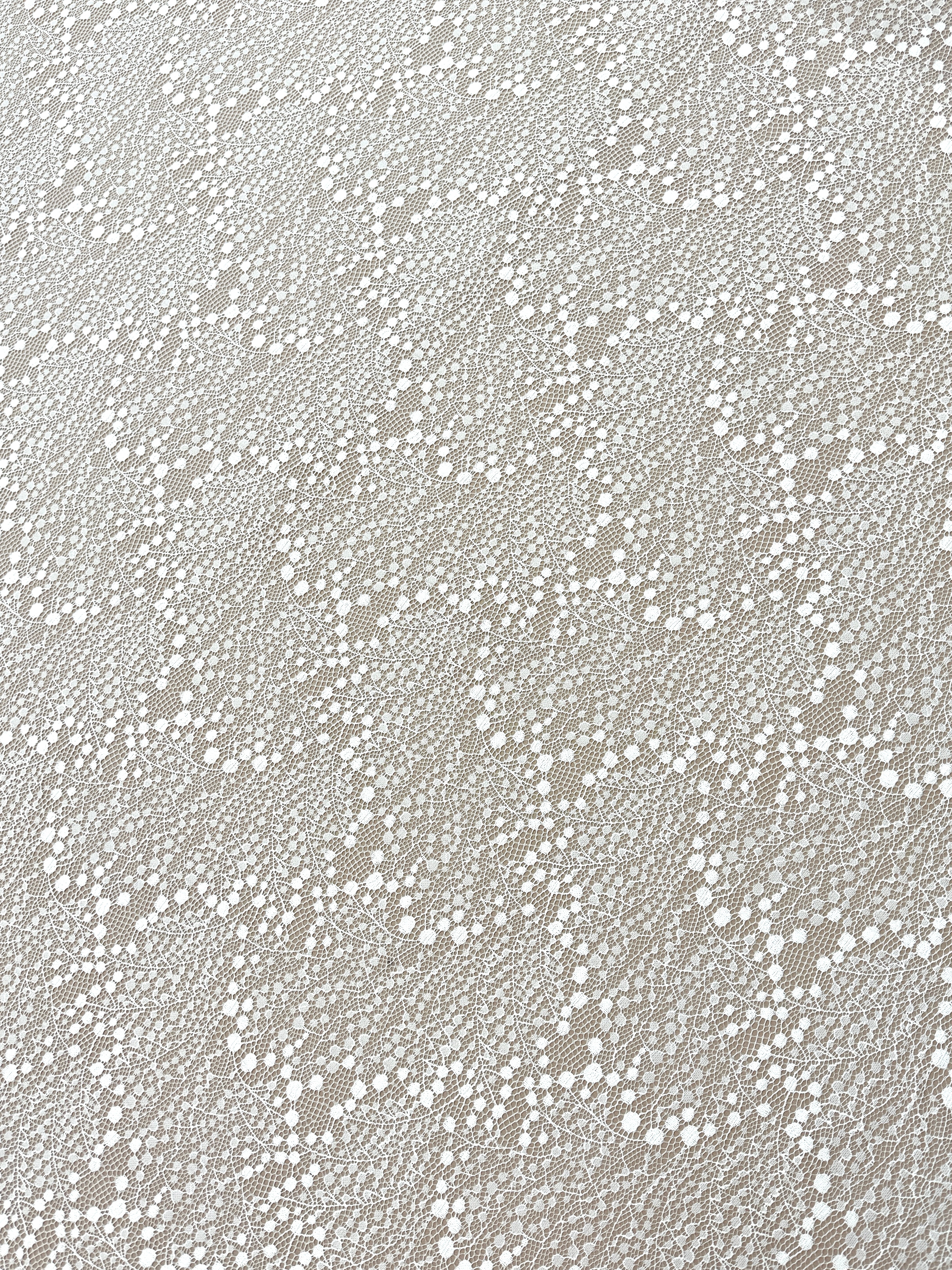 Csipke Chantilly elefántcsont